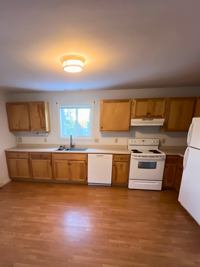 Unit A - 12 Colby Way Unit A