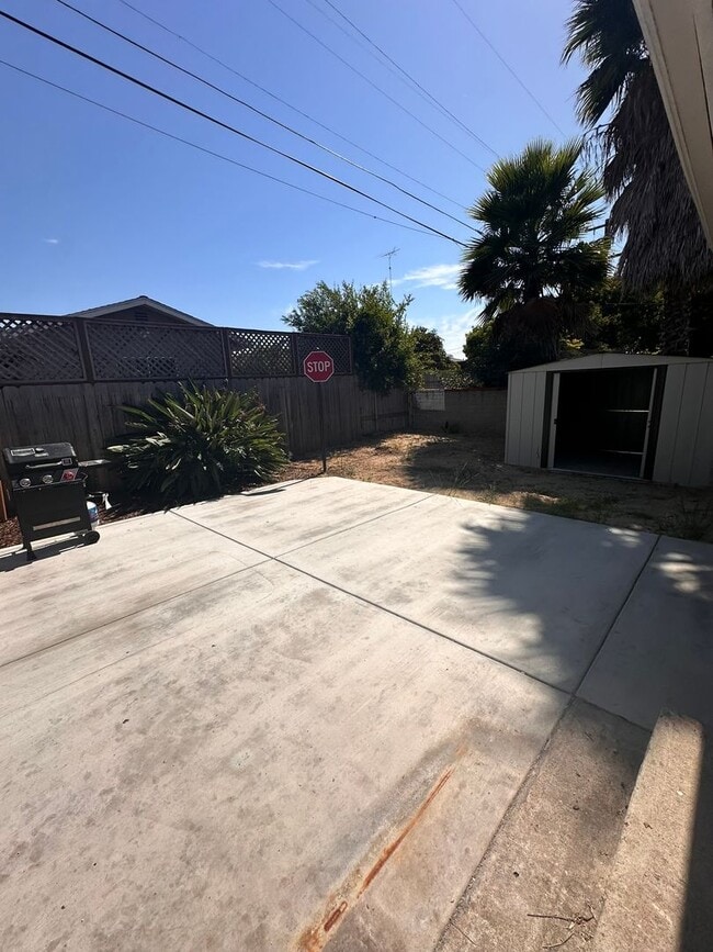 Photo - 6249-6253 Mary Lane Drive