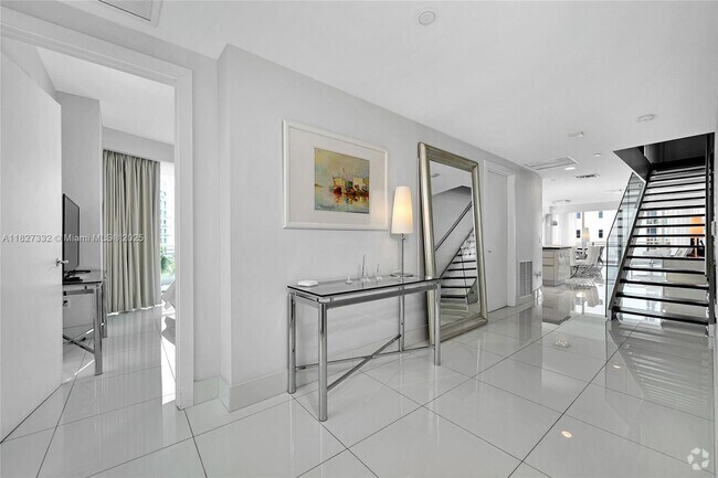 Building Photo - 2950 NE 188th St Unit 449 Rental