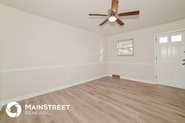 Photo - 210 Bobwhite Cir