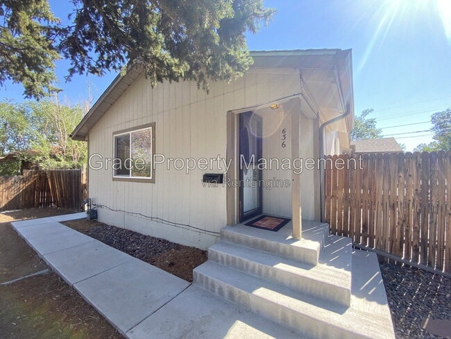 Photo - 636 Tennyson St