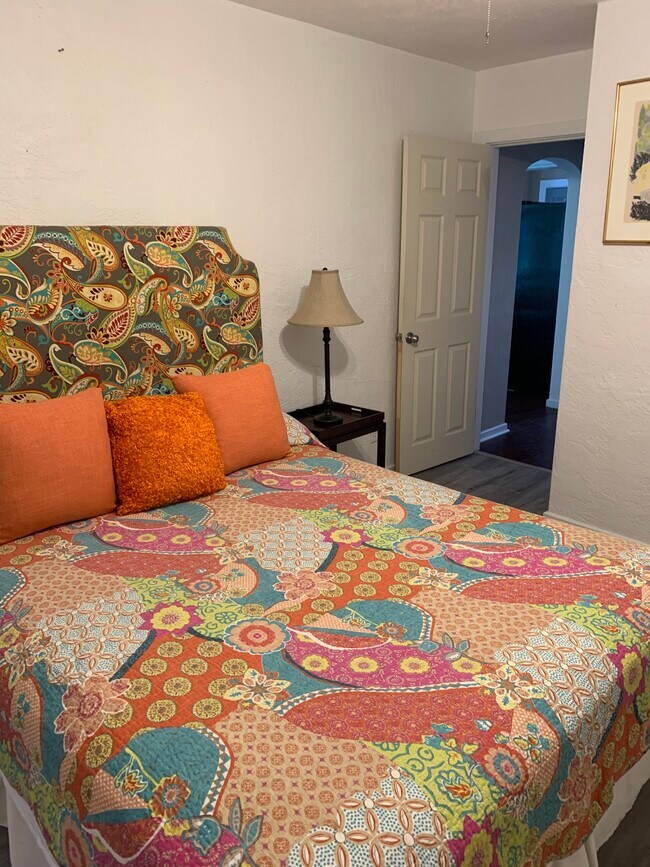 Photo - 152 Daytona Ave