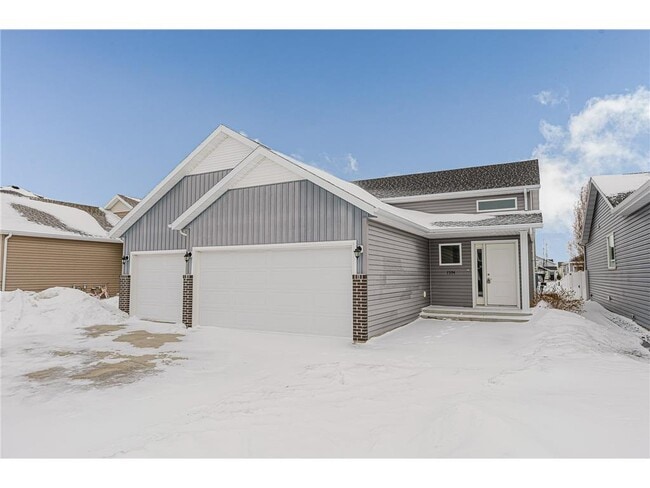 Photo - 7394 21st St S