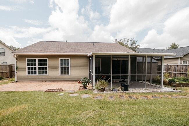 Photo - Charming 3-Bedroom Goose Creek Home with Attached Garage