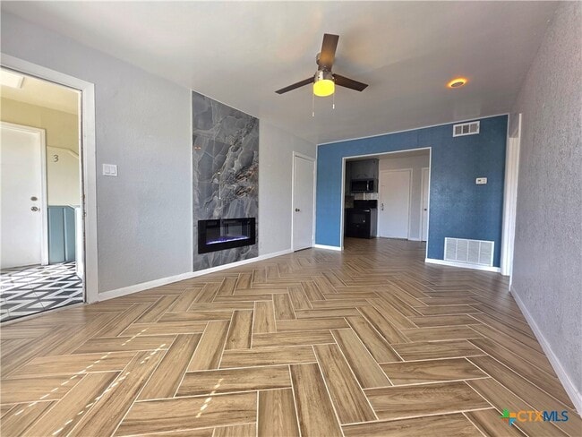 Photo - 805 Sissom Rd