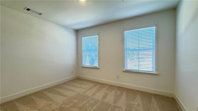 Photo - 100 Agnew Wy