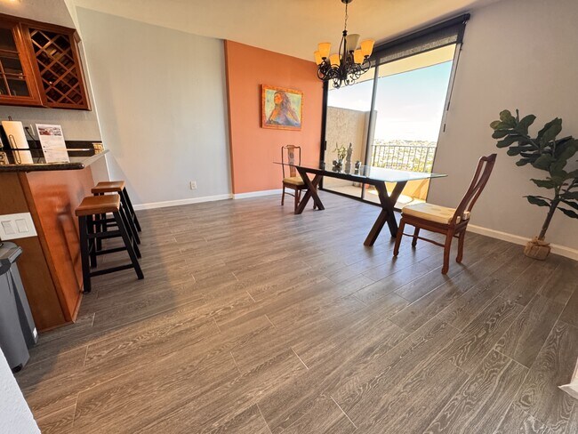 Photo - 311 ?Ohua Ave