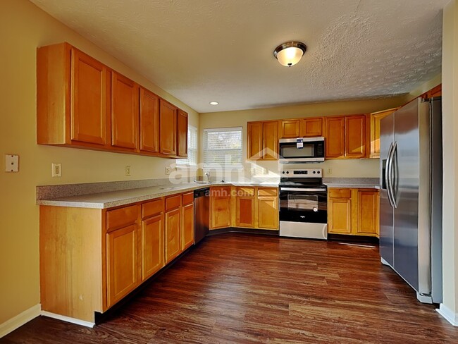 Photo - 5671 Longbow Dr