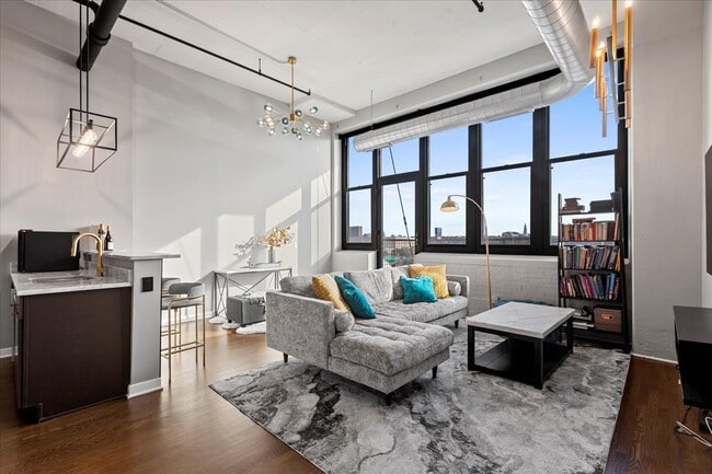 Photo - 1224 W Van Buren St Unit 304