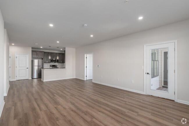 2BR, 2BA - 1200SF - Living Room