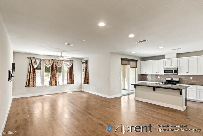 Photo - 3 br, 2.5 bath Townhome - 7 Rogers Lane, P...
