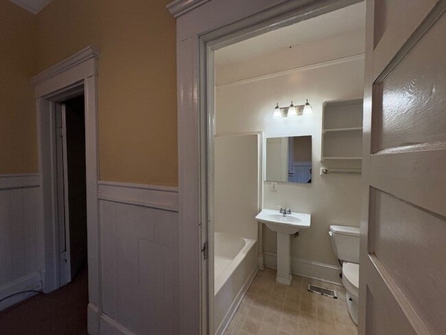 Photo - 946 Magnolia St Unidad 3