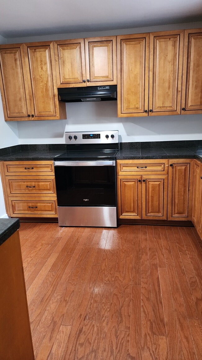 Photo - 178 Heritage Cir
