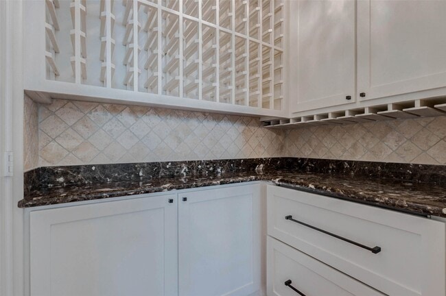 Photo - 5410 Valerie St