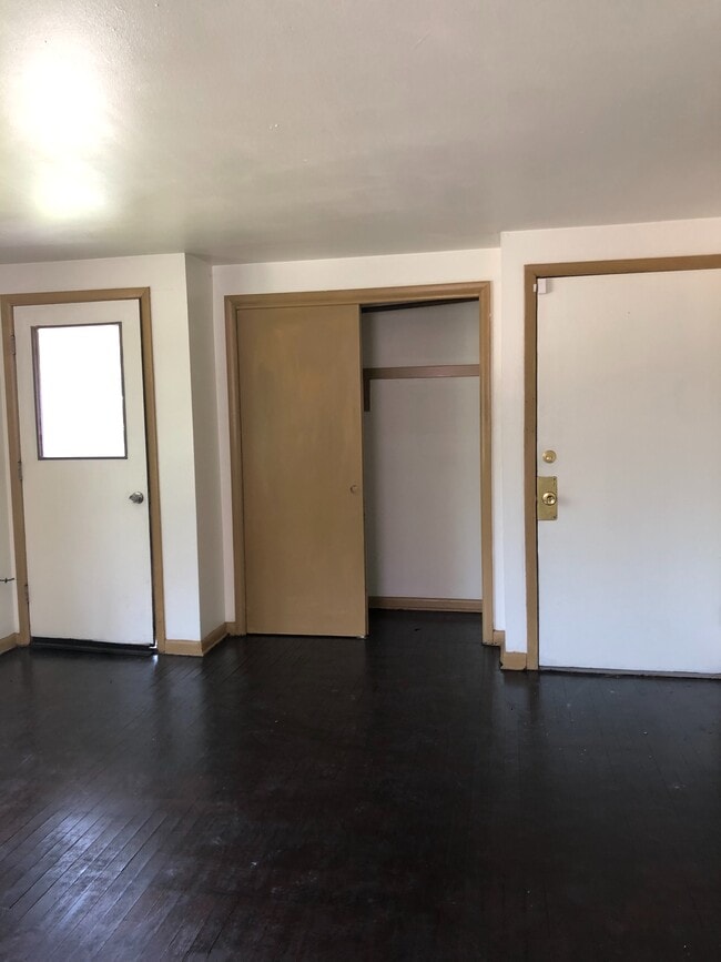 Photo - 7429 W Beckett Ave Unit Upper