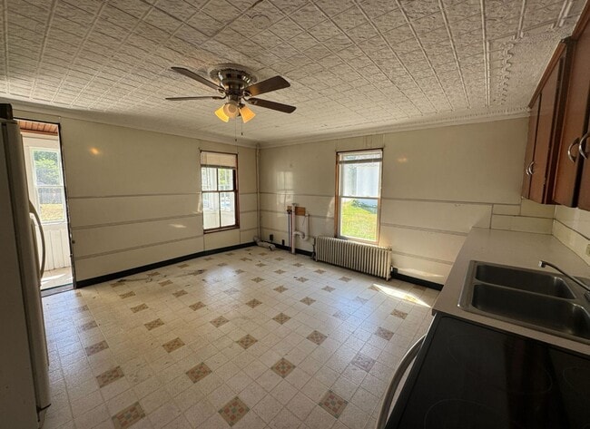 Photo - 12 Belding St Unidad A