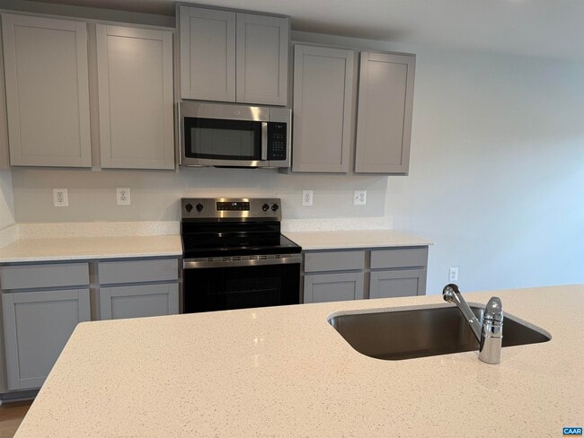 Photo - 99 Oldfield Dr