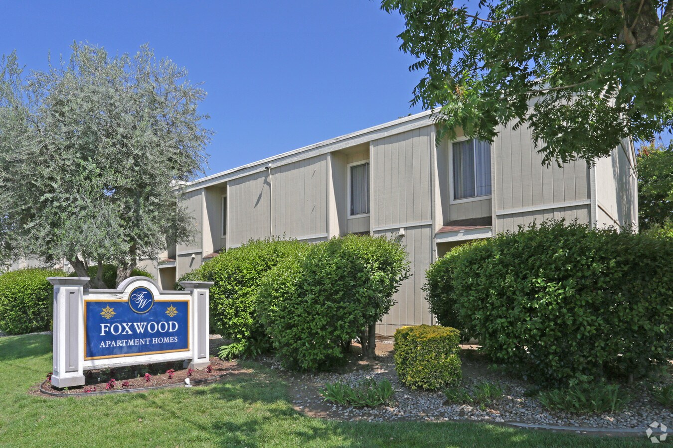 Foxwood Apartments - Foxwood Apartments