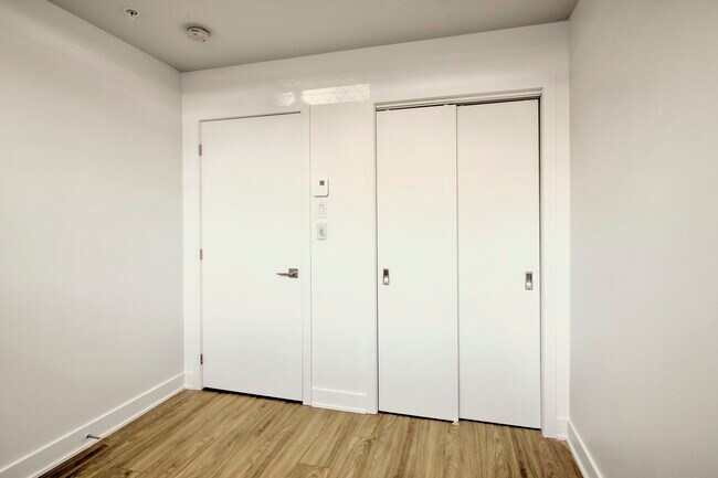 Photo - 9675 Av. Papineau Unit 129