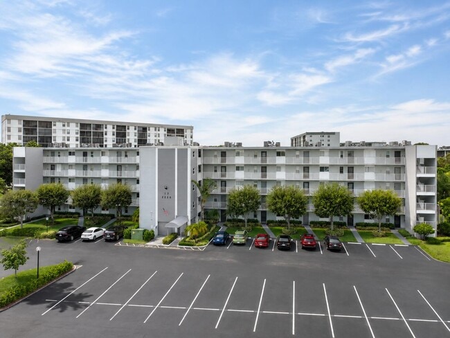Photo - 2226 N Cypress Bend Dr Unit 103