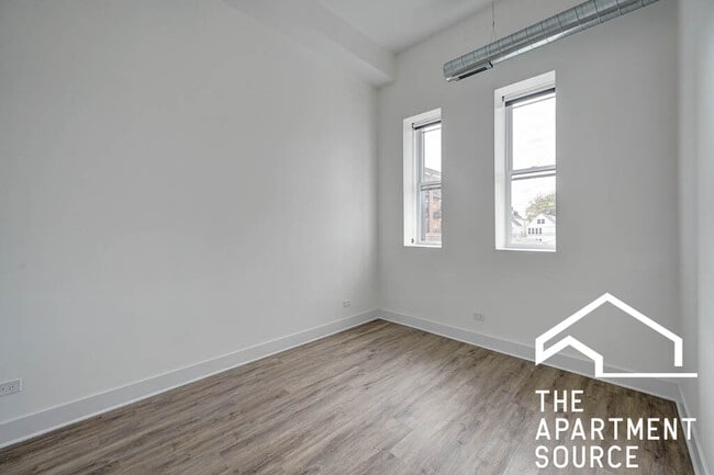 Photo - 4731 N Western Ave Unit 205