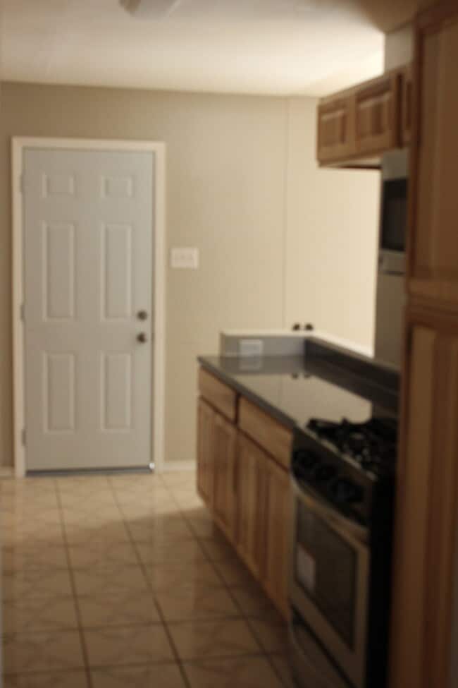 Ready to Move in... Do not miss this house... - Ready to Move in... Do not miss this house...