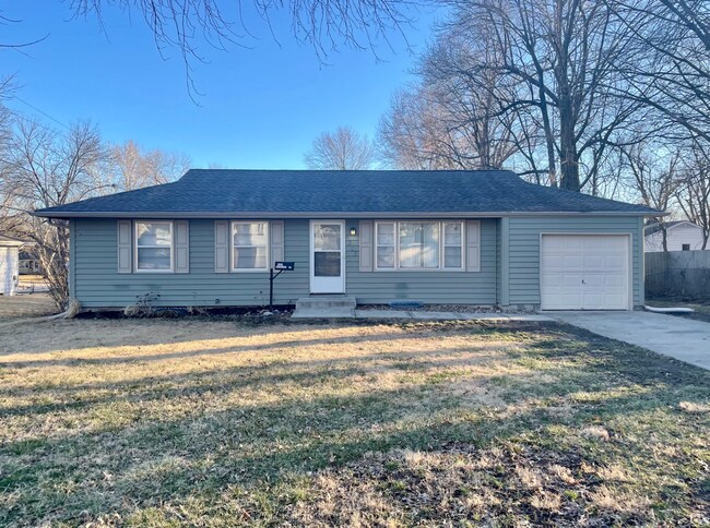 Building Photo - Spacious 3-Bedroom Home with Garage