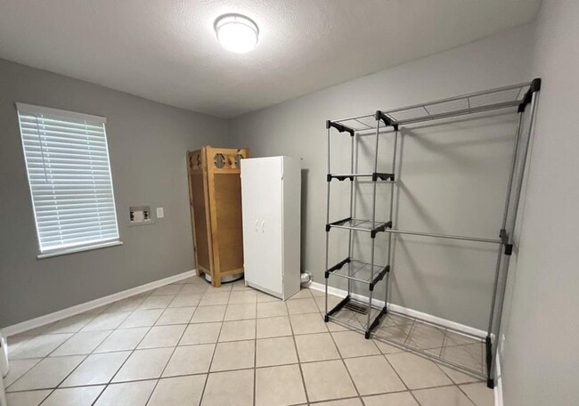 Photo - 1324 W Walnut St