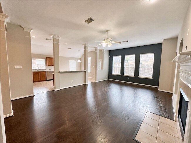 7611 Waterlilly Ln - House for Rent in Pearland, TX | ForRent.com
