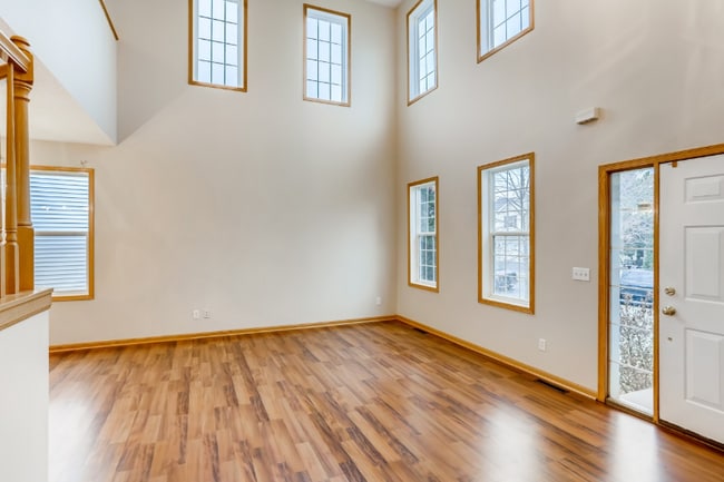 Photo - 7586 Inland Ln N