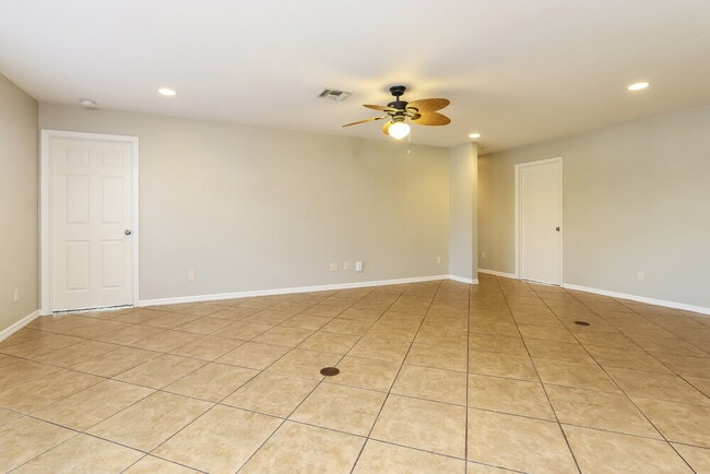 Photo - 1413 SW 11th Pl