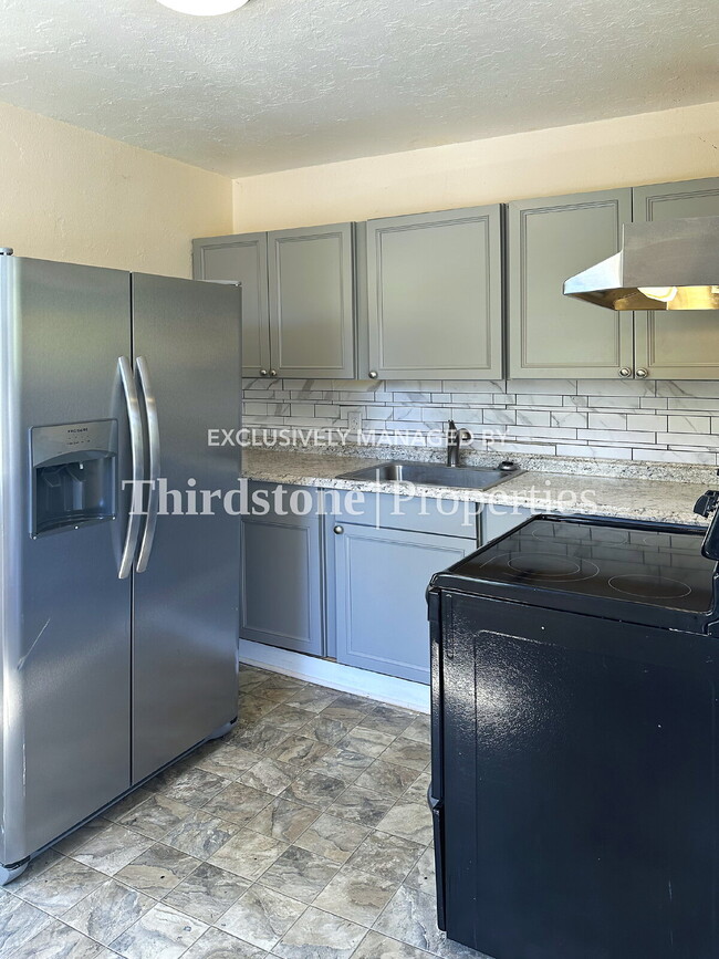 Photo - 1431 W 18th St