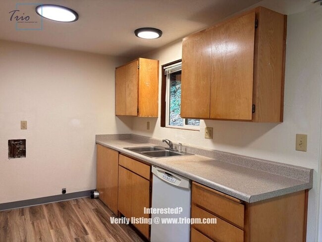 Photo - 2600 Onyx St Unit 2600