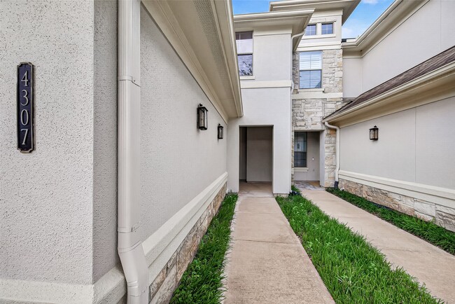 Photo - 4307 Lake Walk Ct