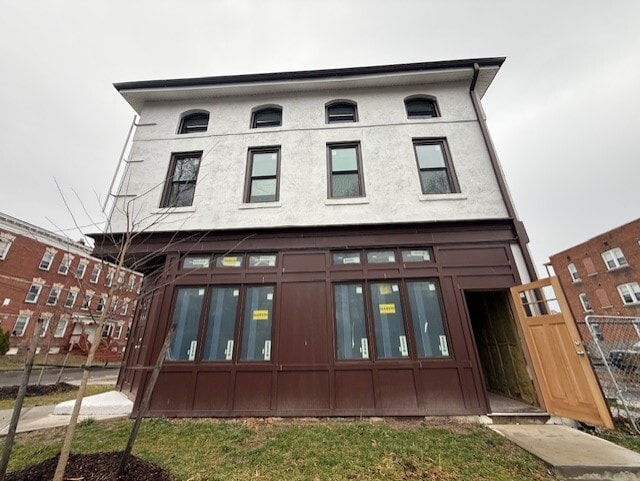 Photo - 166 Ward St Unit Commercial Spot