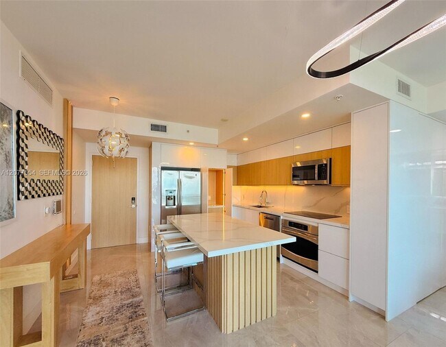 Photo - 90 SW 3rd St Unit 3306