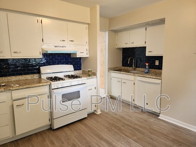 Photo - 314 St Jude Cir