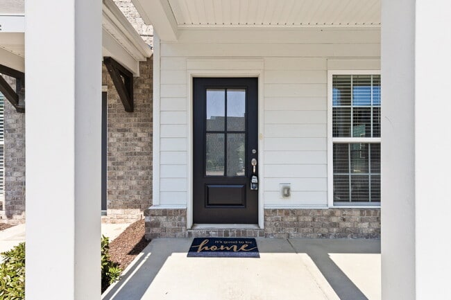 Photo - Luxury End-Unit Townhome Near 386 & Long Hollow Pike | Designer Finishes, Prime Location & Mainte...
