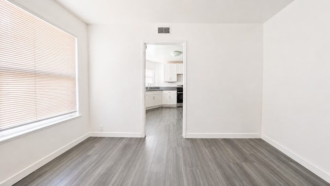 Photo - 1114 S Atlantic Blvd