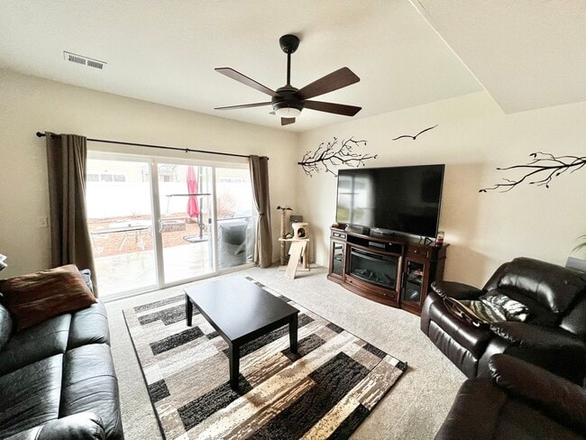 Photo - Spacious 4 Bed, 2 1/2 Bath House in Berthoud!