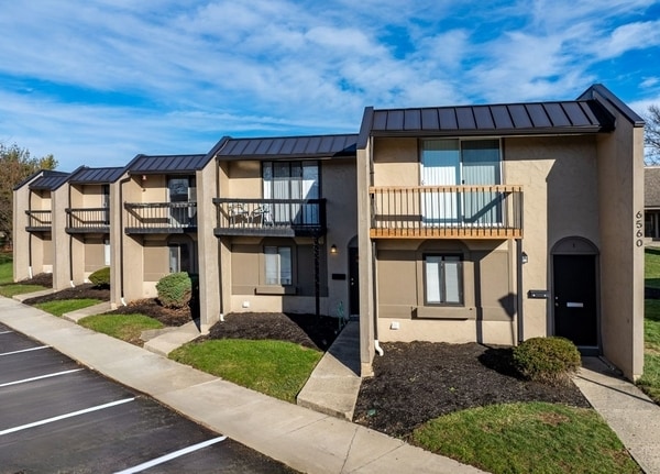 Resident Parking - Chandler Commons Apartments