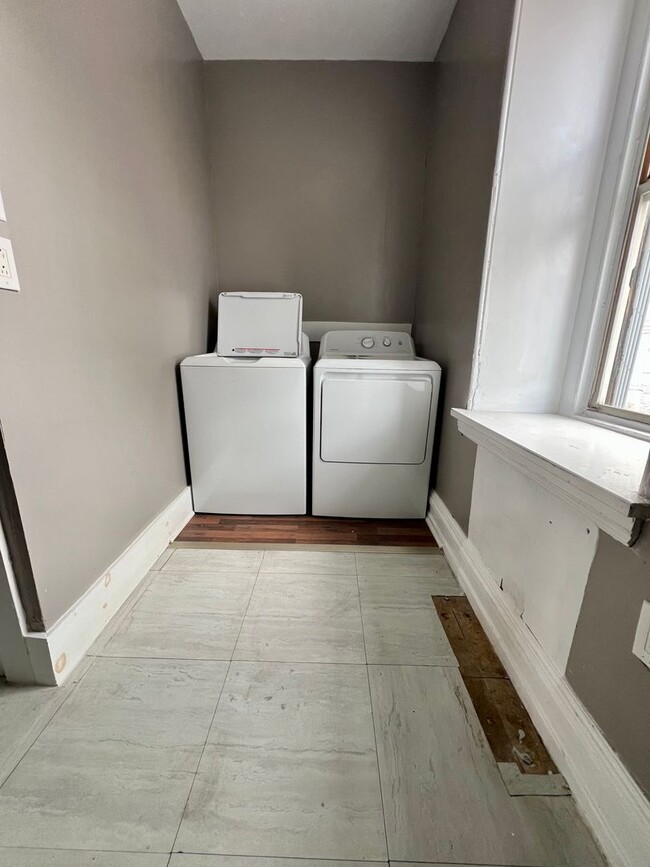 Photo - 2126 N 18th St Apartment Unit 2