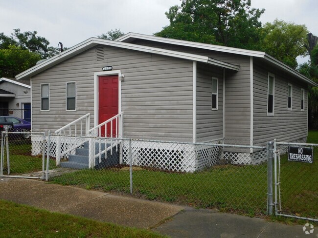 Building Photo - 4 bedroom 2 bath Bungalow in Fairfield Eas... Rental