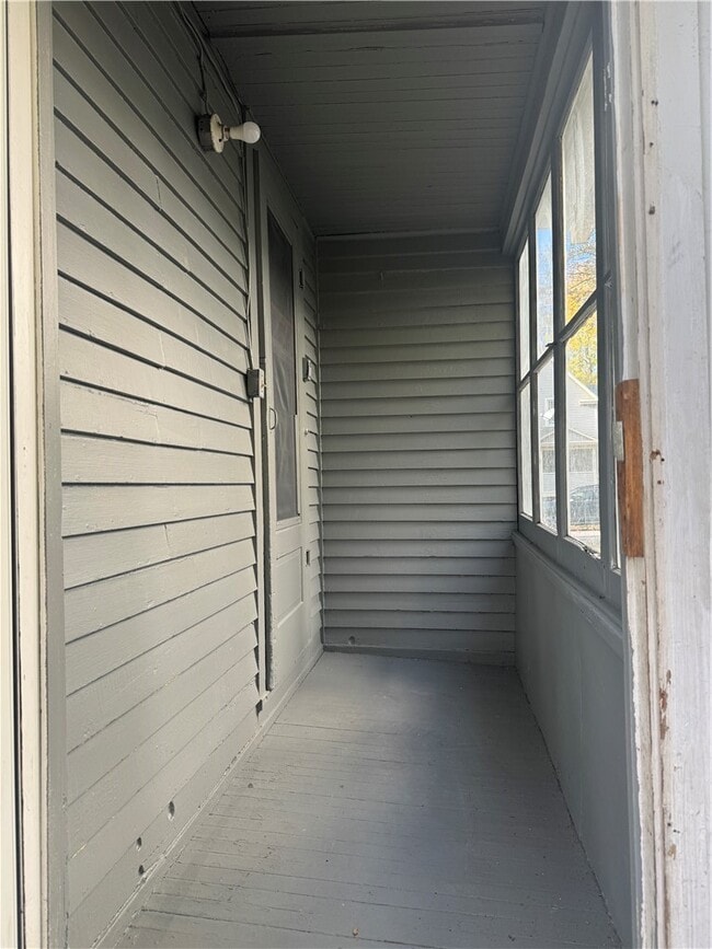 Photo - 686 Seward St