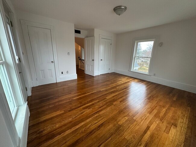 Bedroom - 48 Dennison Ave Unit #3