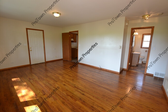 Photo - 821 Penfield Ave