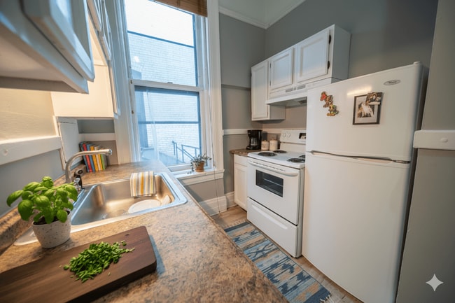 Photo - Spaulding Building I