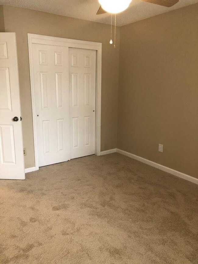 Photo - 820 E Willow Point Pl
