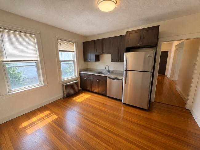 Building Photo - 333 Alewife Brook Pky Unit R2