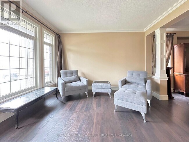 Photo - 407 Kingbird Ct